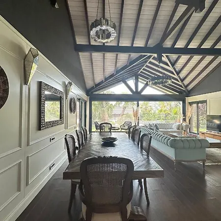 Falcon With Swimming Pool And Great Views In Yalikavak Vila Bodrum