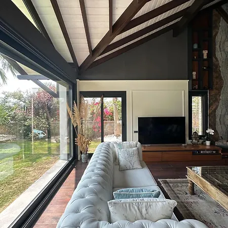 Falcon With Swimming Pool And Great Views In Yalikavak Vila *