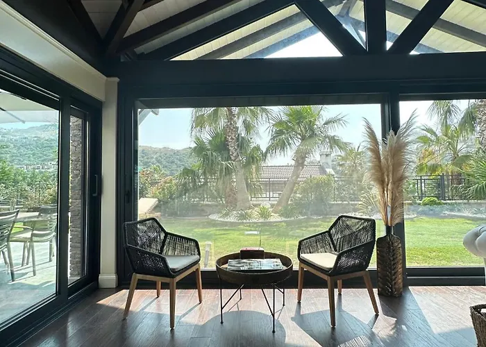 Falcon With Swimming Pool And Great Views In Yalikavak